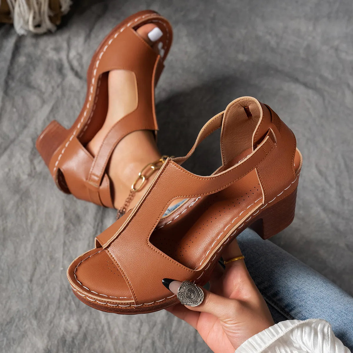 VARELIA | Élégance posée